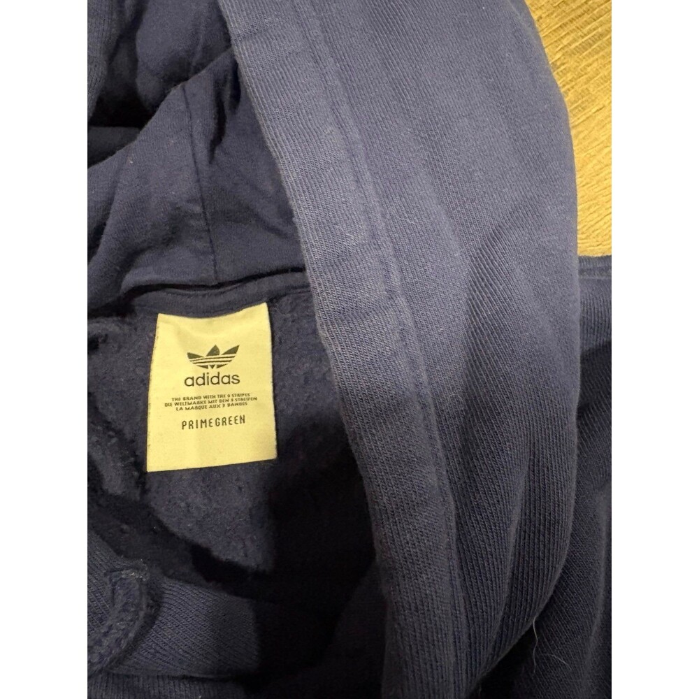 Adidas - Picture 2 of 3